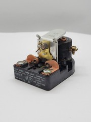 Square D 8501 CO-1 AC Control Relay 15A 115/230V 1-1 1/2 HP 120V Coil 1NO