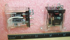 QTY (2) HL1-TM-AC240V AROMAT 1-FORM-C 240Vac POWER RELAYS FLANGE MOUNT AP551998