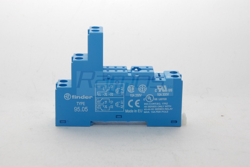 95.05.SMA Lot 7 Pieces Finder Relay Socket New Stock in Italy