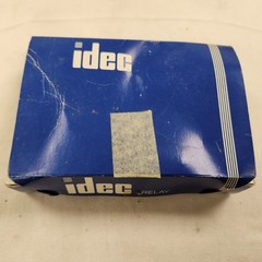 IDEC RY4S-UL Relays ( 3 pcs. ) 24 Volts DC , 14 Pin, New in Original Box