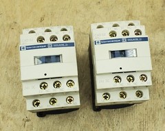 Schneider Square D Control Relay CAD32 BD w/ 24 VDC Coil 3 N.O. & 2 N.C. – NEW