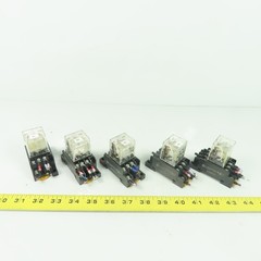 Allen Bradley 700-HF33Z24 Relay 24VDC W/ 700-HN138 Base Lot Of 5