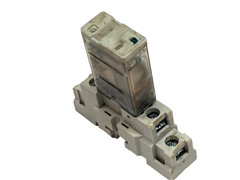 AutomationDirect 781-1C-24D Relay 24VDC w/ 781-1C-SKT DIN Rail Socket NO CLIP