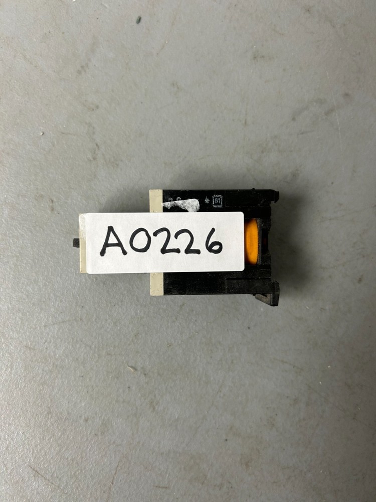 Telemecanique CA2SK11 Control Relay 600V 10A +Cutter LA1 SK11 Contact Module