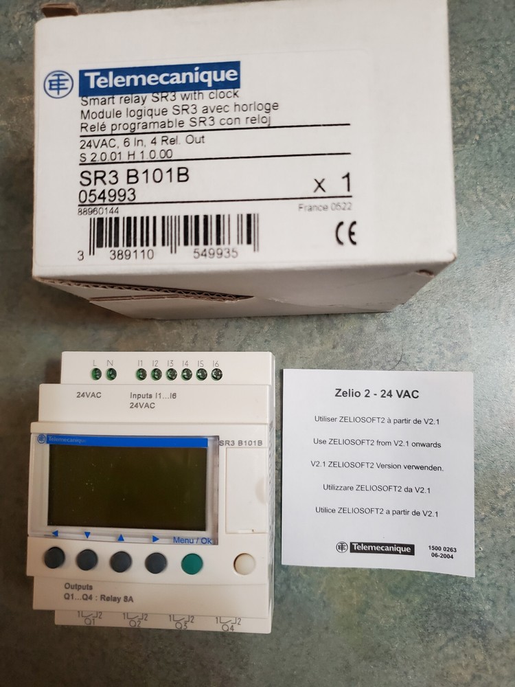 Telemecanique SR3B101B Smart Relay with Clock, 24VAC w/ USB Interface Cable HVAC