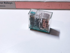 MZP A 002 47 05 FEME / CARLO GAVAZZI Monostable PCB Relay 21.5VDC DPDT 5A 250V