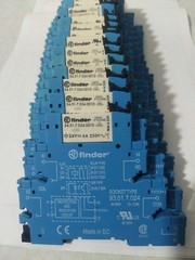 New Finder 34.51.7.024.0010 24VDC Power Relay w/93.01.7.024 Relay Socket x 1 Set