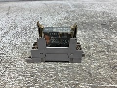 Omron G7SA-3A1B 24 VDC Coil Pilot Relay w/ Base DC24V P7SA-10F-ND (VT)