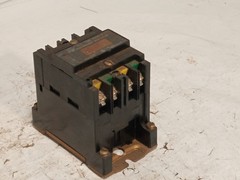 Allen‑Bradley 700-R000A1 Type R electrically held relay, 115-120VAC coil