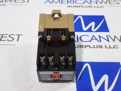 ALLEN BRADLEY 700-P400A1 AC RELAY CONTROL Ser A 115- 120V COIL Type P