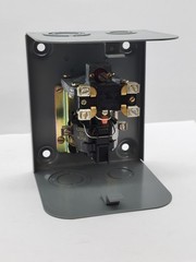 Square D 9050 AG-1E Pneumatic Timing Relay 0.2Sec/1Min 440/480V Coil Series D
