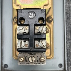 Allen Bradley 849-ZAD32 SER B 600VAC Pneumatic Timing Relay New Other