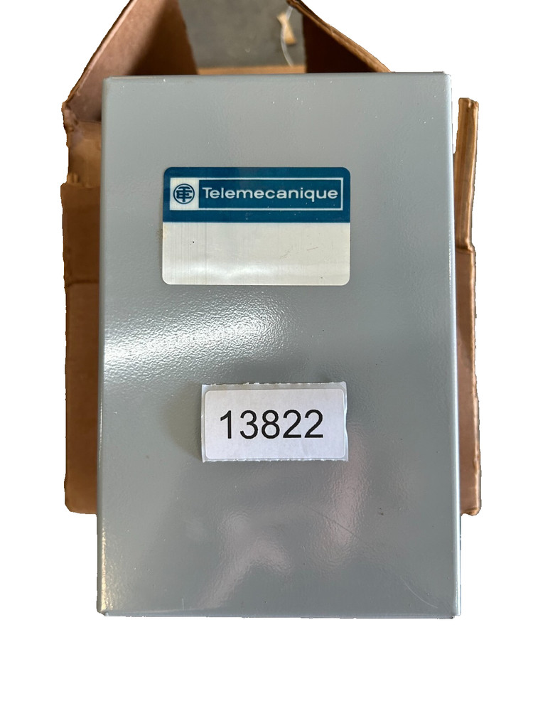 Telemecanique J20E41 Control Relay Enclosure