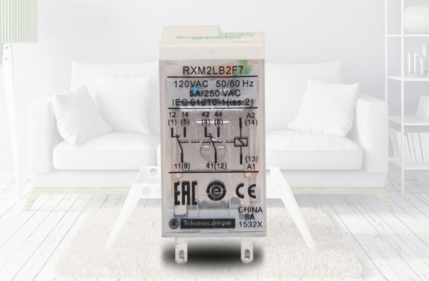 10PCS/1Box New Schneider RXM2LB2F7 Miniature Relays 120VAC In Box Brand