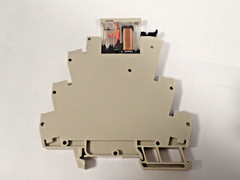 OMRON G2RV-1-S 21V POWER OUTPUT RELAY W/ OMRON G2RV-SL500 SLIM RELAY SOCKET