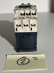 TELEMECANIQUE CAD32 BD CONTACTOR CONTROL RELAY 10A 3NO/2NC SCHNEIDER 24VDC COIL