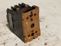 Allen‑Bradley 700-R000A1 Type R electrically held relay, 115-120VAC coil