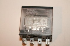 SCHNEIDER ELECTRIC RPM41B7/940212 INDUSTRIAL PLUG-IN POWER RELAY 250/50-60 AMPS