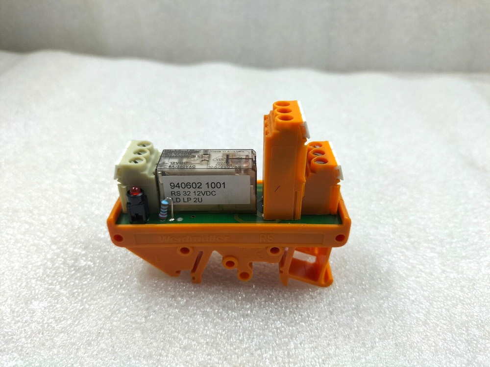 WEIDMULLER 9406021001 RELAY MODULE RS 32 12VDC LD LP 2U