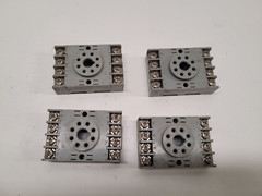 IDEC SR2P-06 SOCKET RELAY ADAPTER (lot 4)