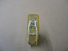 NEW IDEC RHIB-U-DC24V SPDT RELAY 750 OHM 10A/240VAC/30VDC RES 7A/250VAC IN A1330