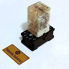 ALLEN BRADLEY 700-HA33A1 SER A RELAY / 700-HN 101 SER B TERMINAL BASE / SOCKET