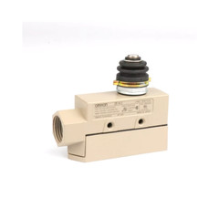1x New Omron ZE-Q-2 ZE-N-2 XE-Q-2 XE-QA2-2 ZE-N21-2 PLC Limit Switch in box