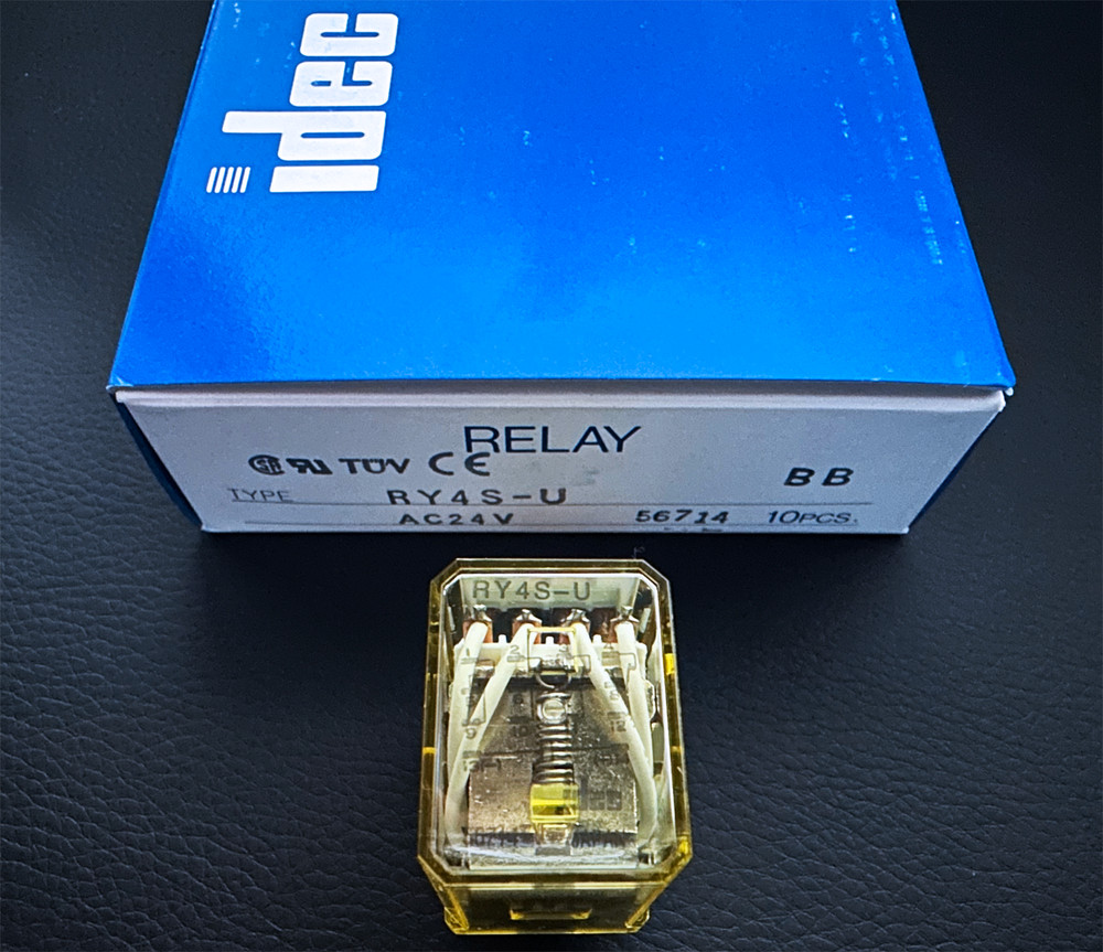 RY4S-U AC24V IDEC Plug-in Power Relay 24V AC 4PDT 5A 27.5x21x35.6 mm
