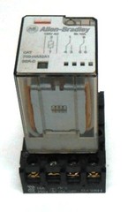 ALLEN BRADLEY, TUBE BASE RELAY, 700-HA32A1, SER D, WITH SOCKET 0435H
