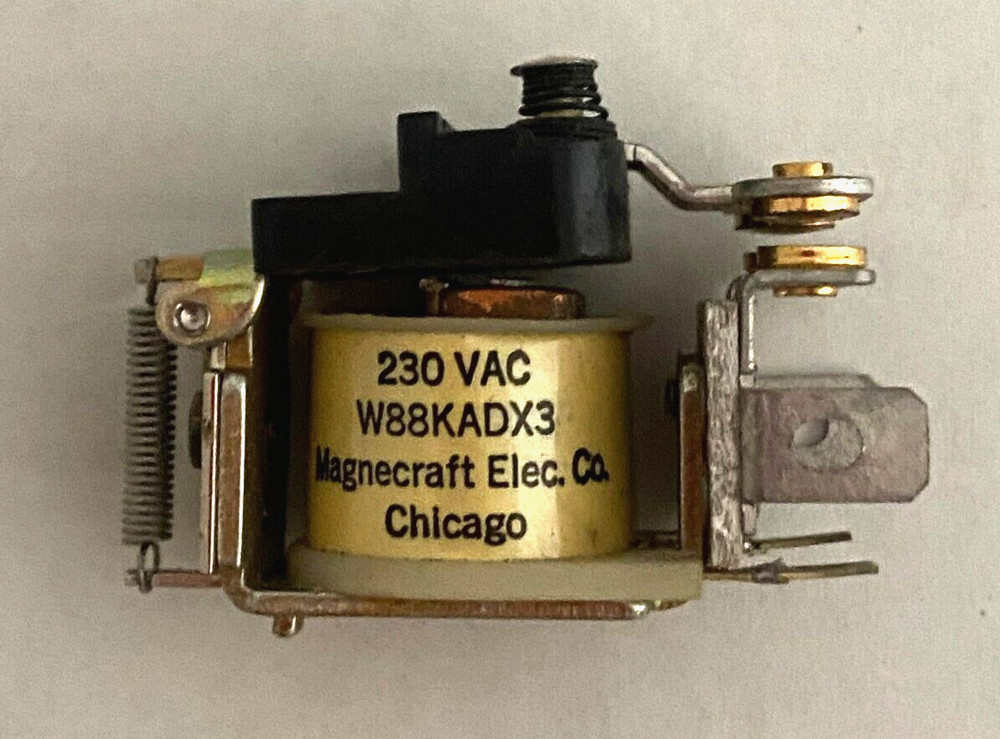NEW OLD STOCK Magnecraft Electric Company W88KADX3 RELAY 230 VAC (VOLTS AC)
