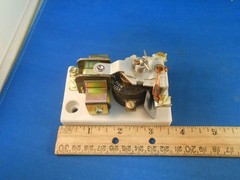 J30-36v SQUARE D RELAY 115VAC 4PIN NEW OLD STOCK
