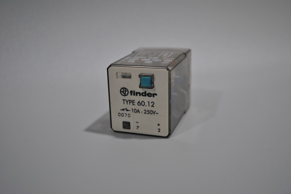 Finder 60.12 10A 250V 0040 Relay 120 vac