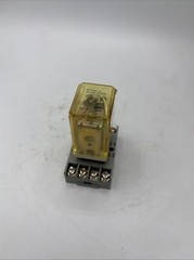 Idec RR2P-U Power Relay With Base