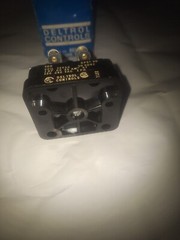 NEW GENUINE DELTROL CONTROLS 900 DPST NO COIL 24VAC 1HP OR 25A AT 120 240 VAC