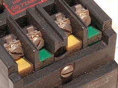 Allen‑Bradley 700-R000A1 Type R electrically held relay, 115-120VAC coil