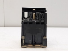 ALLEN BRADLEY 700-R000A1 ELECTRICALLY HELD RELAY SER C BUL-700 TYPE R 50/60HZ