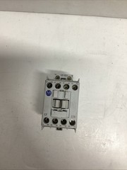 ALLEN BRADLEY CONTROL RELAY 700-CF220 SER. A H-197