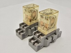 2PC Idec RH2B-U Relay w Socket Base 10A 240V 1/3HP 8-Pin 110/120V Coil
