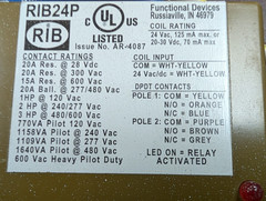 🤪 FUNCTIONAL DEVICES RIB 20 AMP ENCLOSED RELAY 24 VAC/DC COIL RIB24P