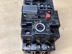 GENERAL ELECTRIC CR4G1TF 600V 0.8-1.2A RELAY #152K70*CO