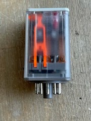 TELEMECANIQUE RUN31A22 F7 RELAY 110VAC 10A 11 PIN NEW BOX OF 10