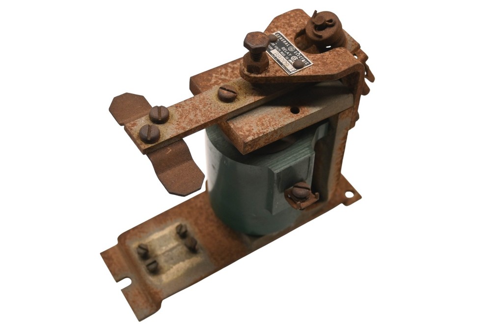 GE IC2820A100BB202H 10A-600V Relay Assembly