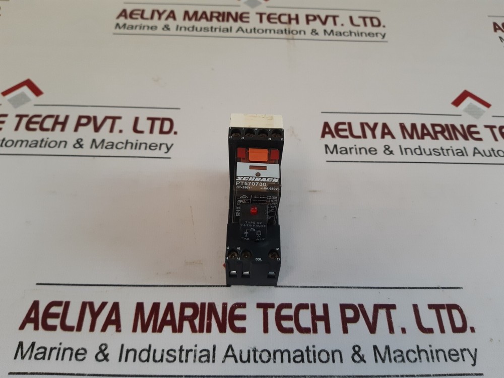Schrack PT570730 Relay With Socket 12A 300VAC