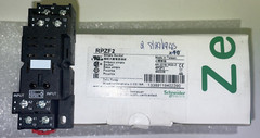 RPZF2 Schneider Relay Socket SKT POS Screw Clamp ST Panel Mount