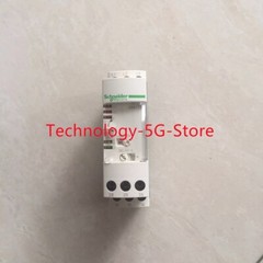 New Schneider RM4TR32 Control Relay