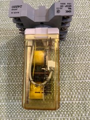 IDEC RR2KP latching Relay, DPDT 120VAC R-005 D-09