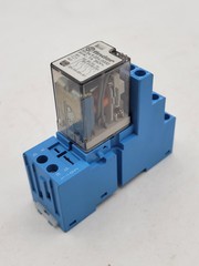 Finder 94.04 Relay With Socket Base 7A 250VAC 24VDC 55.34.9.024.0000