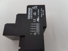 Siemens 1 pack = 10 piece socket LZS:PT7874P BNIB