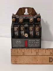 Allen-Bradley 700-N400A1 Bulletin 700 Type N Industrial Motor Control AC Relay