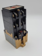 Allen-Bradley 700-P400A1 AC Control Relay 10A 600VAC Series B Coil 110/115-120V